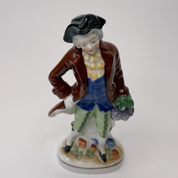 Occupied Japan Figurine 18th Century Man w/Grapes Hand Painted 1945-1952 Vintage - Picture 11 of 11